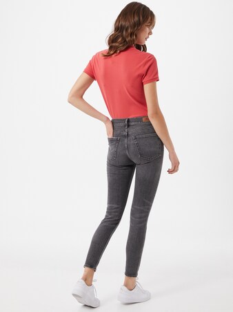 Slim Jeans in Grau